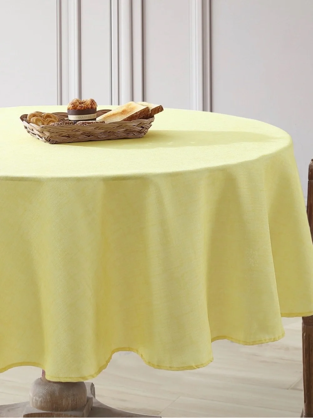Laura Ashley Decorative Tablecloth, Wrinkle and Stain Resistant,70